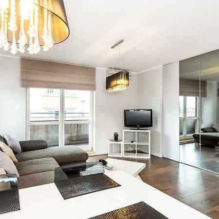 Super-Apartamenty Targi Poznanskie Экстерьер фото