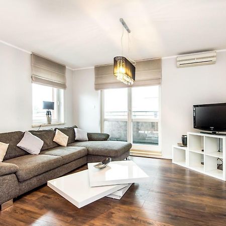 Super-Apartamenty Targi Poznanskie Экстерьер фото