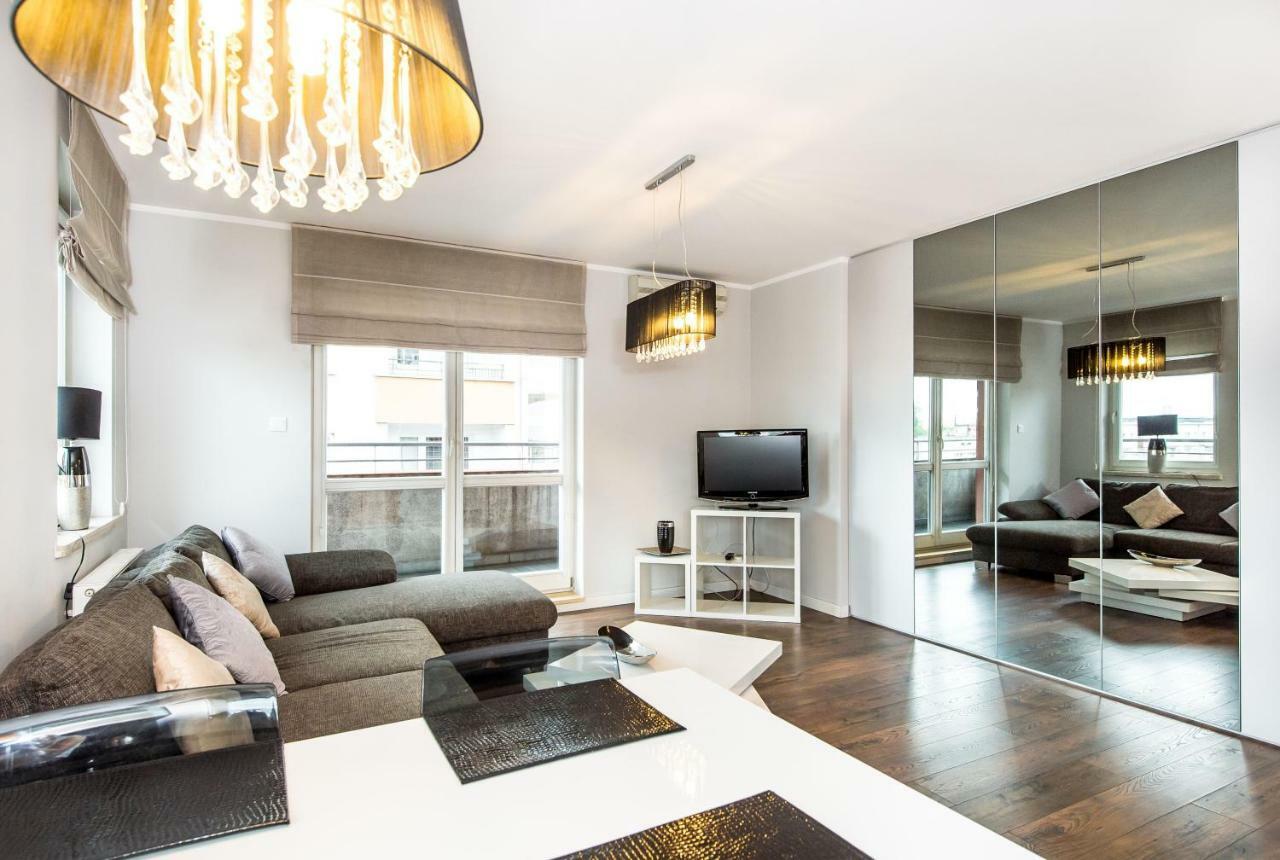 Super-Apartamenty Targi Poznanskie Экстерьер фото