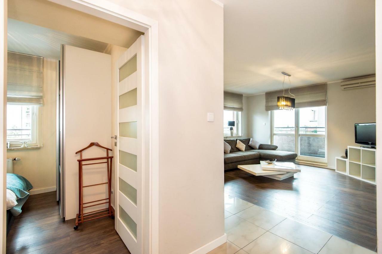 Super-Apartamenty Targi Poznanskie Экстерьер фото