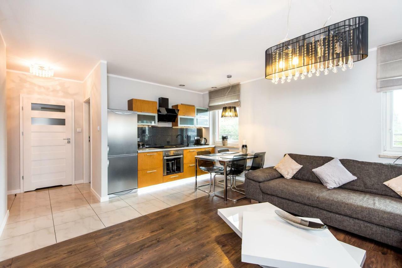 Super-Apartamenty Targi Poznanskie Экстерьер фото