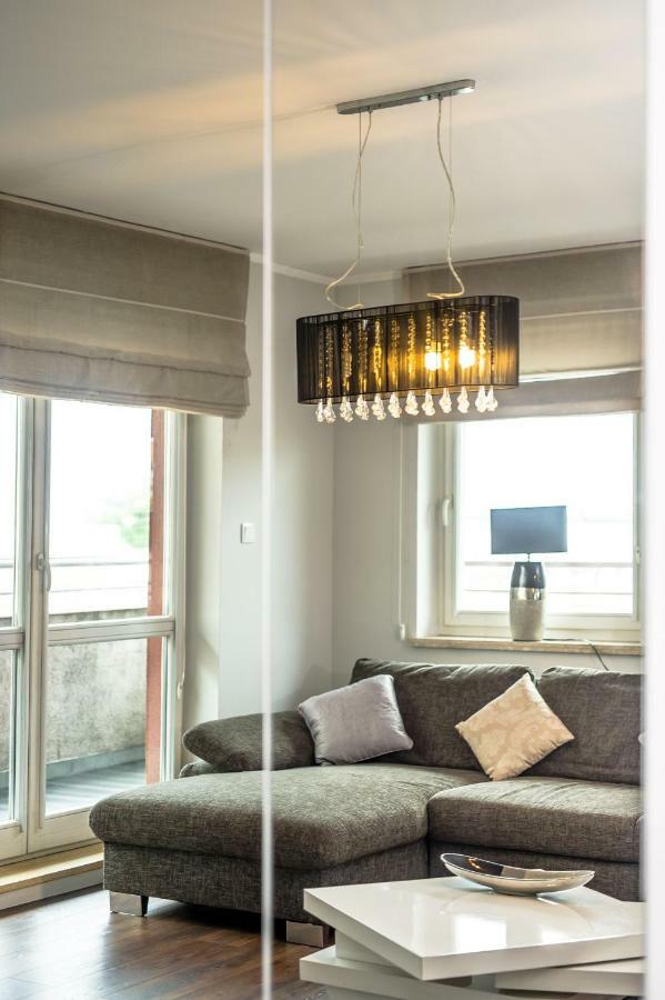 Super-Apartamenty Targi Poznanskie Экстерьер фото